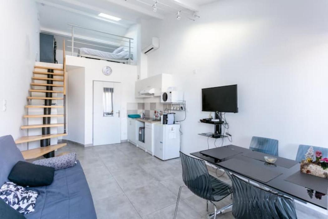 Studio Meuble Saint-André-de-Sangonis Exterior photo